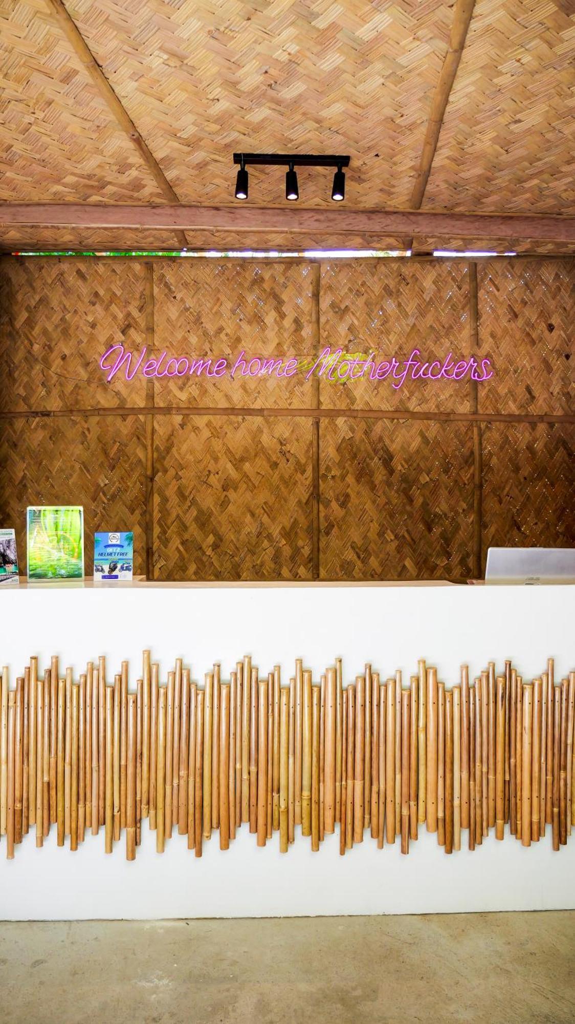 אל נידו Sip Sunset Hostel And Lounge מראה חיצוני תמונה