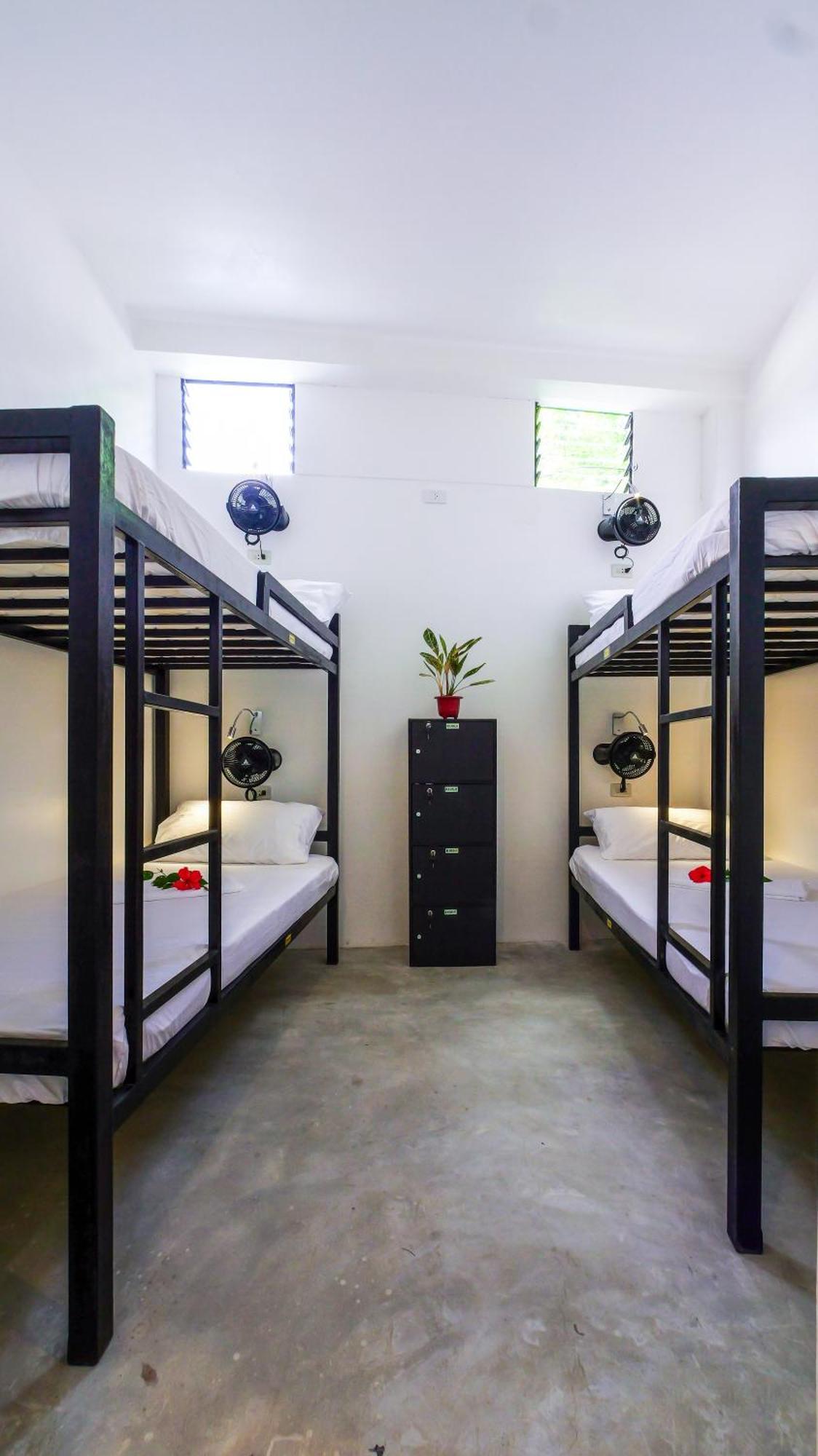 אל נידו Sip Sunset Hostel And Lounge מראה חיצוני תמונה