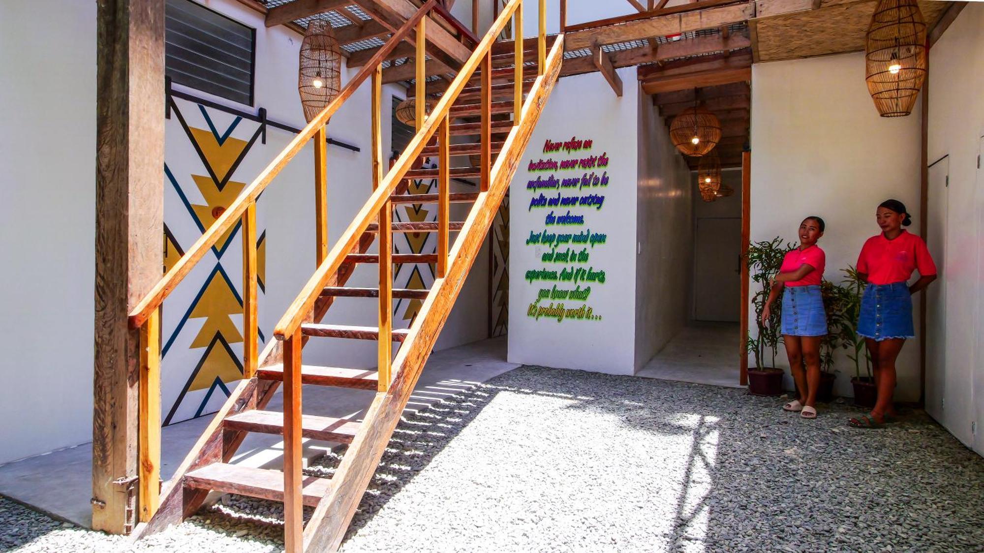אל נידו Sip Sunset Hostel And Lounge מראה חיצוני תמונה